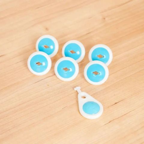 Набор заглушек для розеток с ключом, 6 штук.